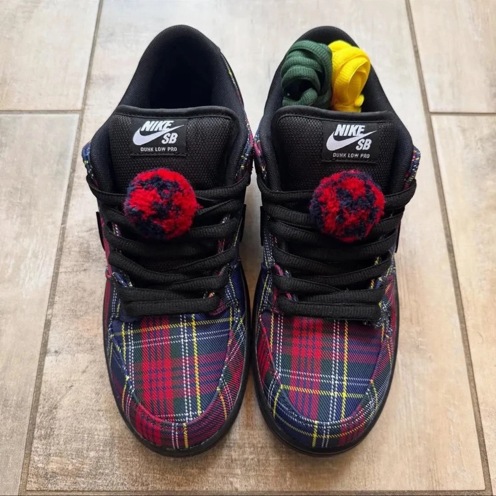 🖤❤️ Nike Dunk Low SB Nardwuar Tartan 💼 - Picture 4 of 4